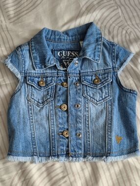 🍀5/30🍀 GUESS Light Blue Denim Sleeveless Vest